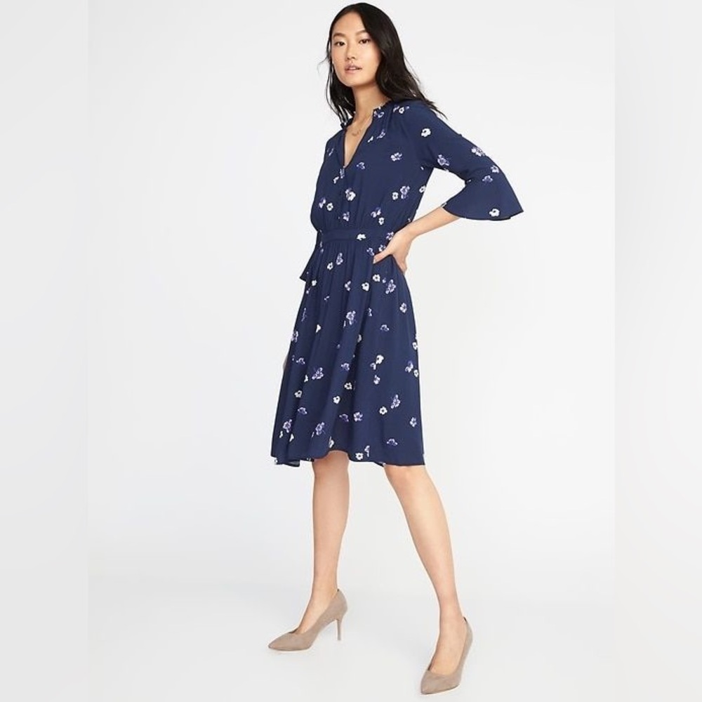 Old Navy Swing Floral Easter Dress size large; Large Dress with Sleeves - Picture 1 of 10